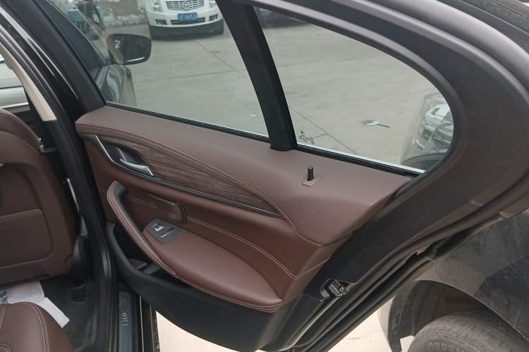 Used BMW 5 Series New Energy 2020 Mileage Upgrade Version 530Le Luxury Package
