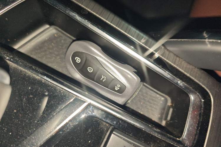 Used Geely Auto Emgrand X7 Sport 2020 1.8TD DCT Zhi Ling PRO
