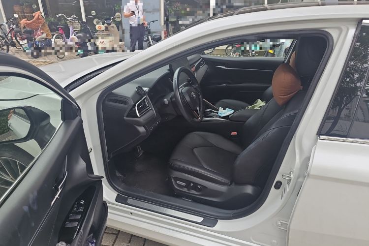 Used Toyota Camry 2021 2.5G Luxury Edition
