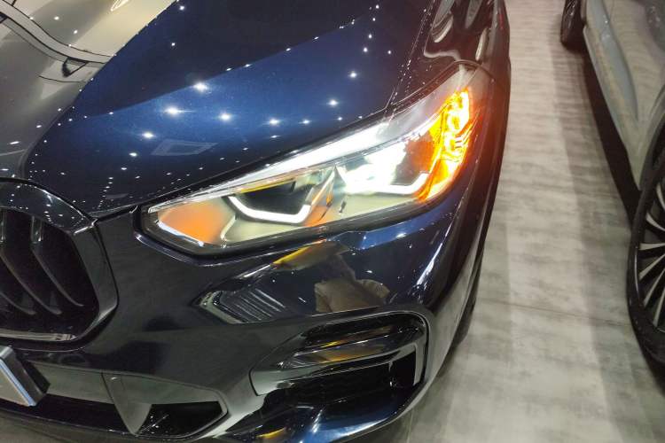 Used BMW X5 2022 xDrive 30Li M Sport Package