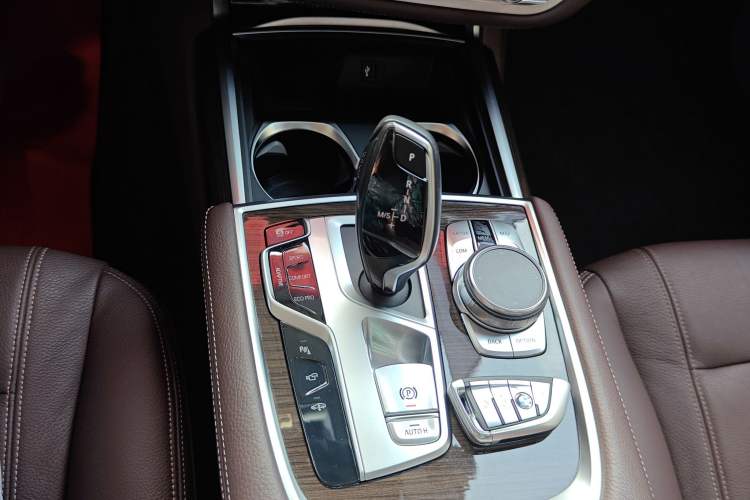 Used BMW 7 Series 2018 730Li Leading Model Excellence Package
