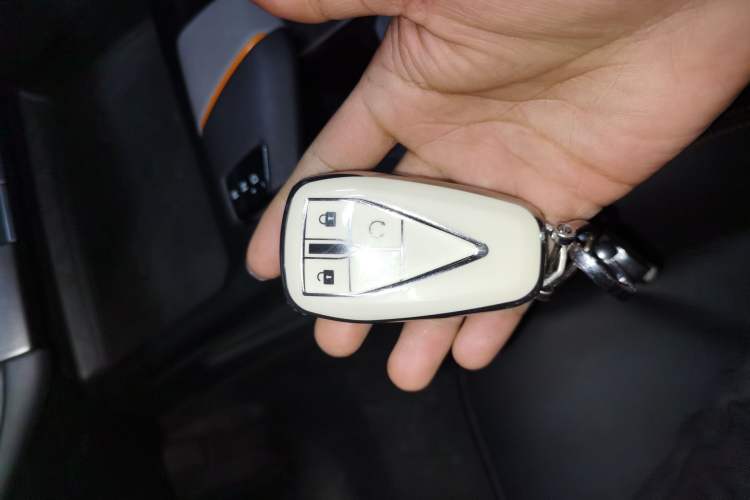 Used Changan UNI-V 2022 1.5T Prestige Version
