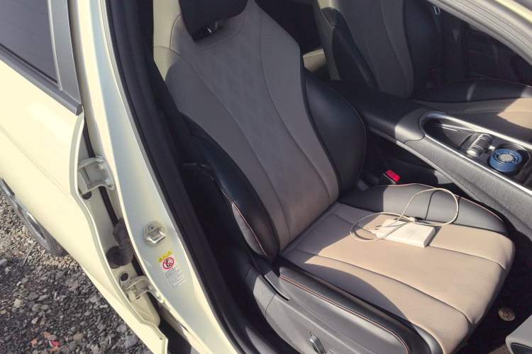 Used BYD Dolphin 2023 420 km Fashion Edition
