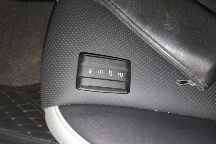 Used Tank 300 2021 City Edition 2.0T—Truly Stylish
