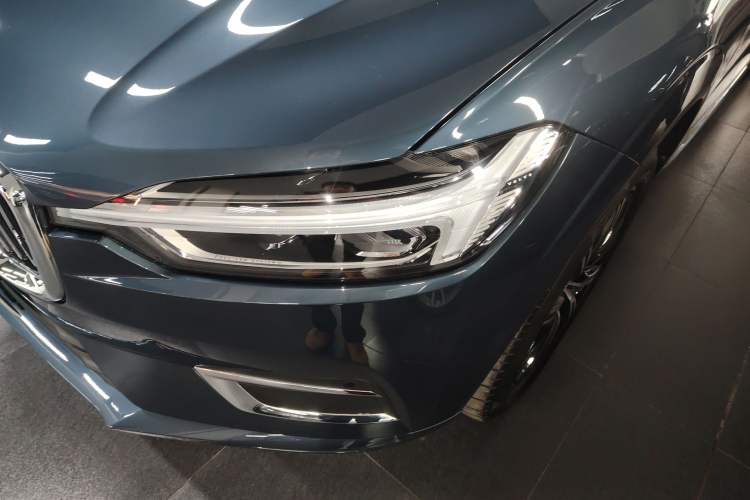 Used Volvo XC60 2020 T5 4x4 Smart Luxury Edition