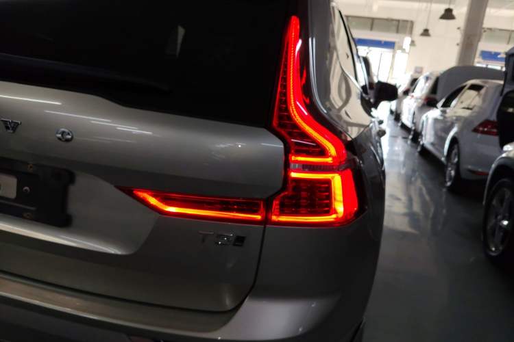 Used Volvo XC60 2021 T5 4x4 Smart Luxury Edition
