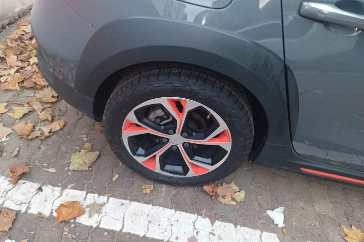 Used Lynk & Co 02 2019 1.5T DCT Two-Wheel Drive Zhaoban Version China VI Standard
