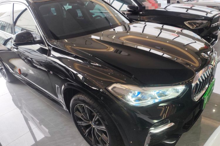 Used BMW X5 2022 Restyled xDrive 30Li Luxury Version M Sport Package
