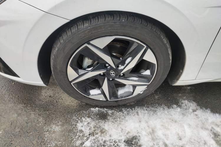 Used Hyundai Elantra 2022 1.5L CVT LUX Prestige Edition
