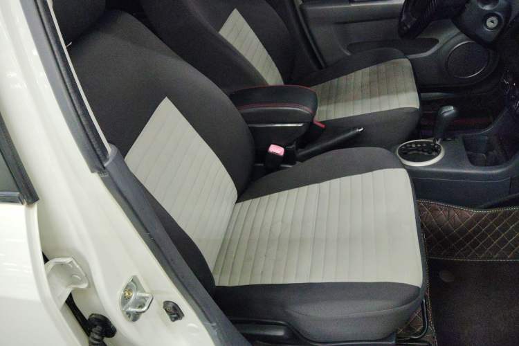 Used Suzuki Swift 2014 1.5L Automatic Fashion Edition
