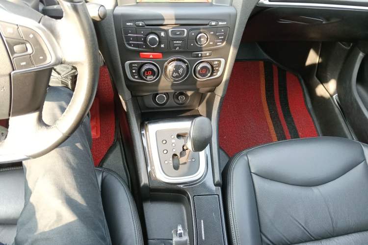 Used Citroen C4L 2014 1.6THP Intelligent Drive Automatic Dynamic Model
