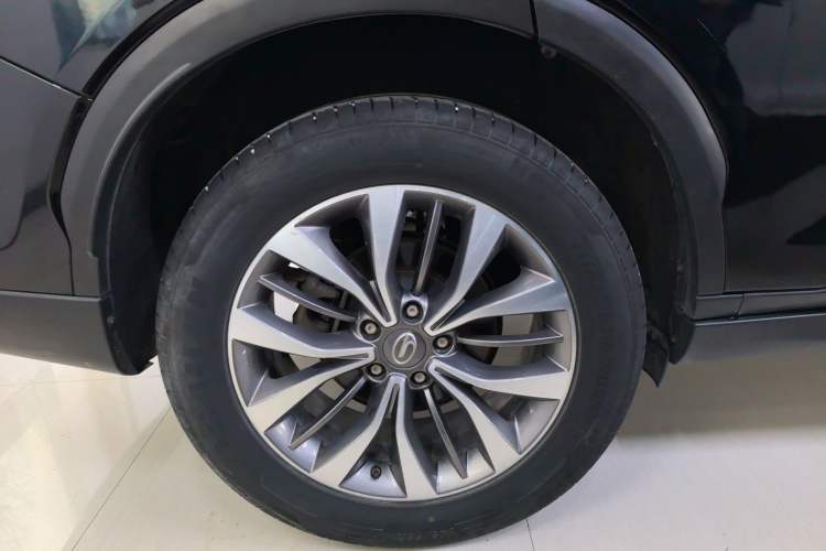 Used GAC Trumpchi GS8 2017 320T Two-Wheel Drive Luxury Smart Connectivity Version (7 Seats)