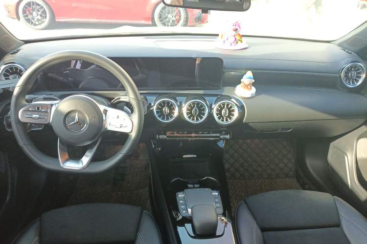 Used Mercedes-Benz A-Class 2021 A 200 L Sport Sedan Fashion Model