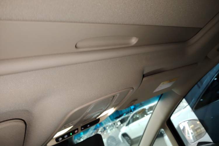 Used Buick GL8 2022 ES Landtrek 653T Luxury Edition
