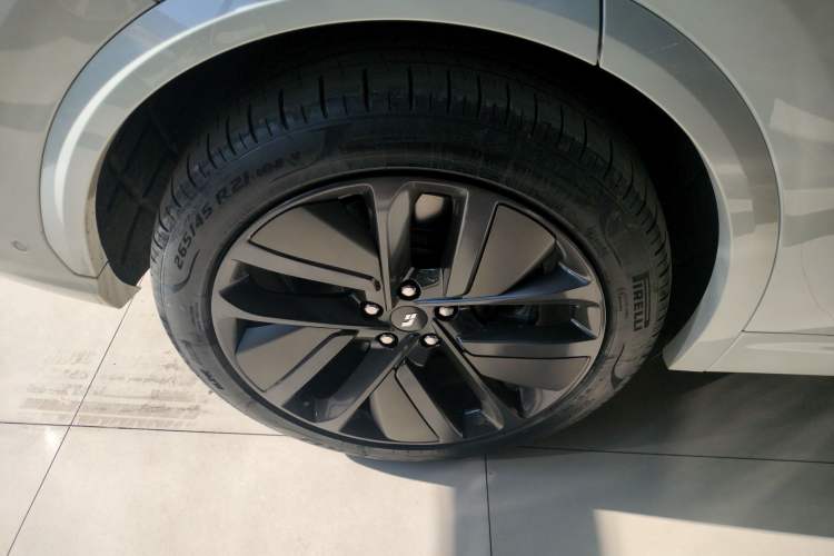 Used Li Auto L7 2023 Pro Model
