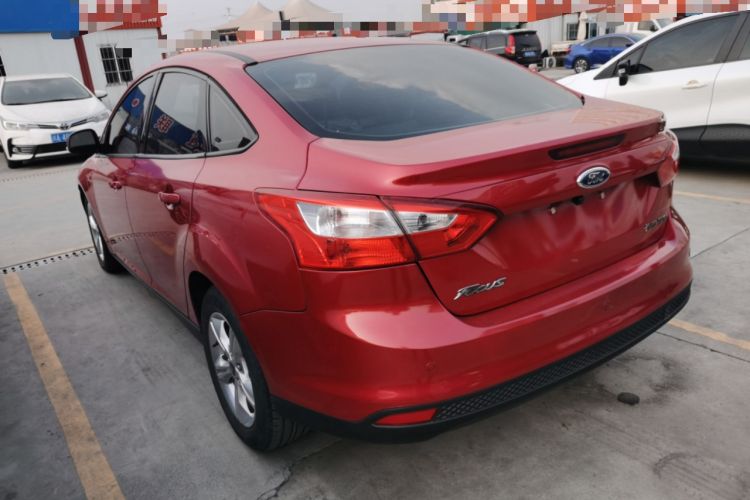 Used Ford Focus 2012 Sedan 1.6L Automatic Fashion Edition