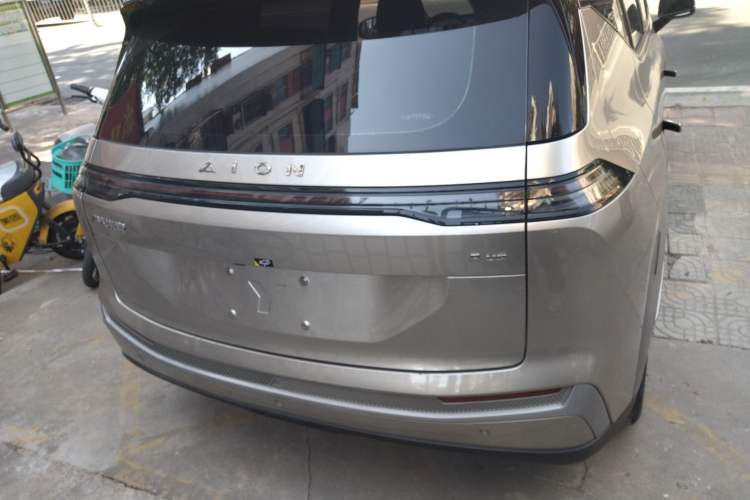 Used AION Y 2023 Younger
