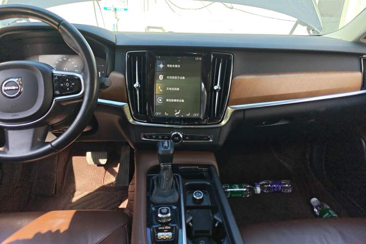 Used Volvo S90 2019 T5 Zhiyi Edition
