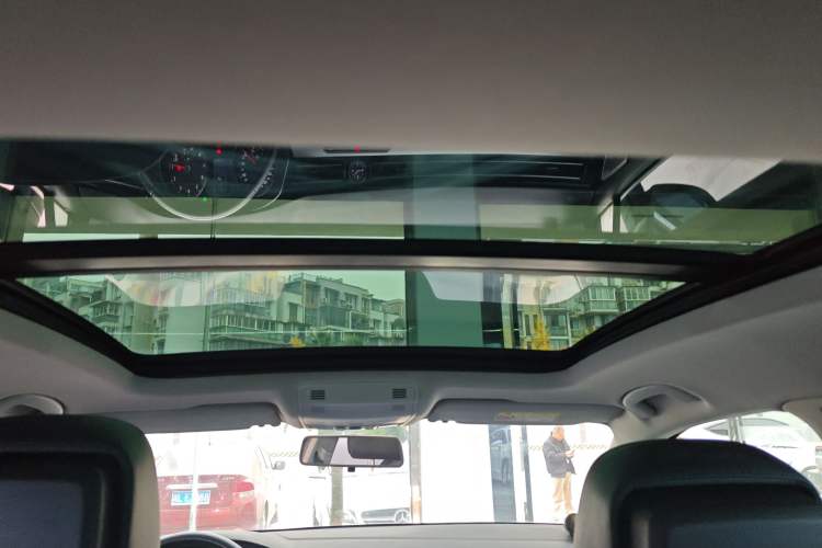 Used Volkswagen Magotan 2019 330TSI DSG Leading Model China VI Standard
