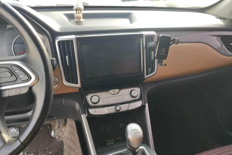 Used Great Wall Poer 2019 2.0T Commercial Version Manual Diesel 4x4 Navigation Type Long Bed GW4D20M
