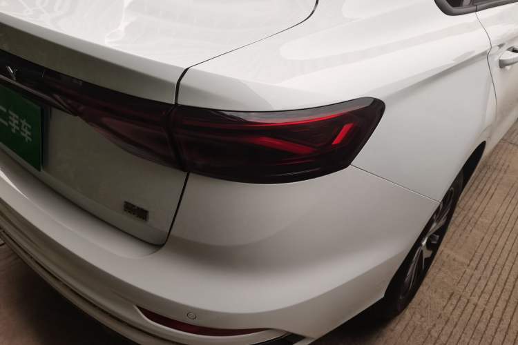 Used Geely Auto Emgrand 2025 4th Generation 1.5L CVT Longteng Edition
