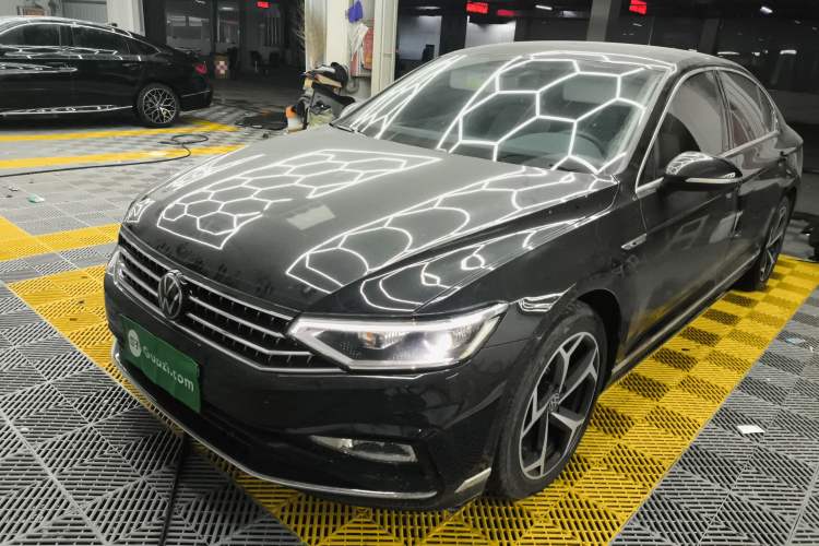 Used Volkswagen Magotan 2023 2 Million Units Commemorative Edition 330TSI DSG Luxury Version