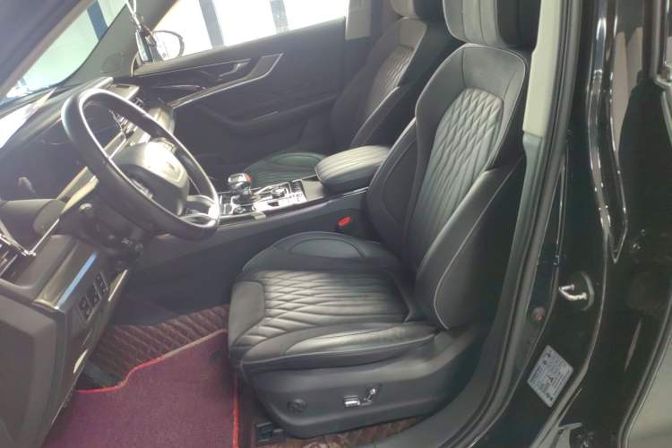 Used Hongqi HS5 2022 Facelifted Version 2.0T Smart Connect Flagship All-Wheel-Drive Edition
