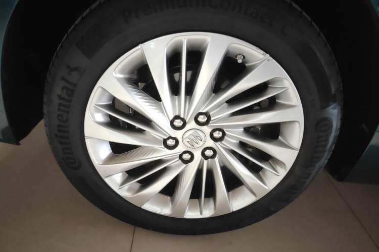 Used Buick Century 2023 2.0T Six-Seater Yinshi Edition
