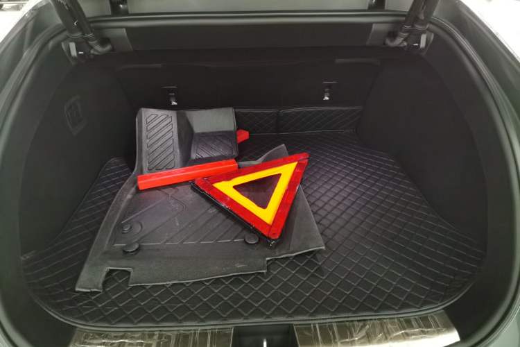 Used  12 2025 Ultra Extended-Range Edition
