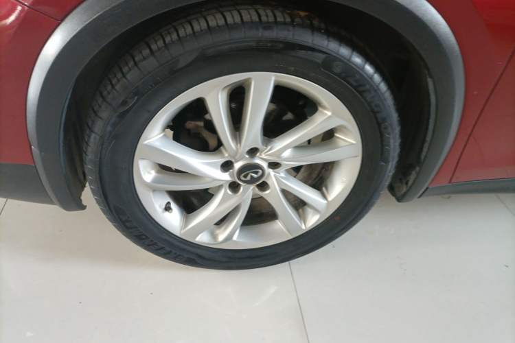 Used Infiniti QX30 2017 1.6T Two-Wheel-Drive Sport Edition
