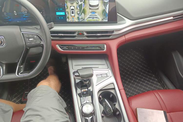 Used Changan CS75 PLUS 2022 1.5T Automatic Luxury Model
