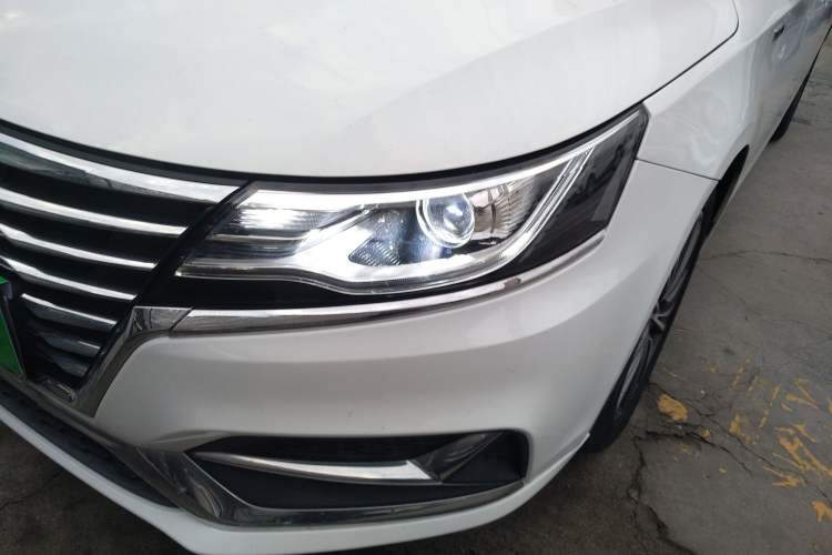 Used Roewe i6 2020 PLUS 1.6L CVT 4G Connected Glory Flagship Edition

