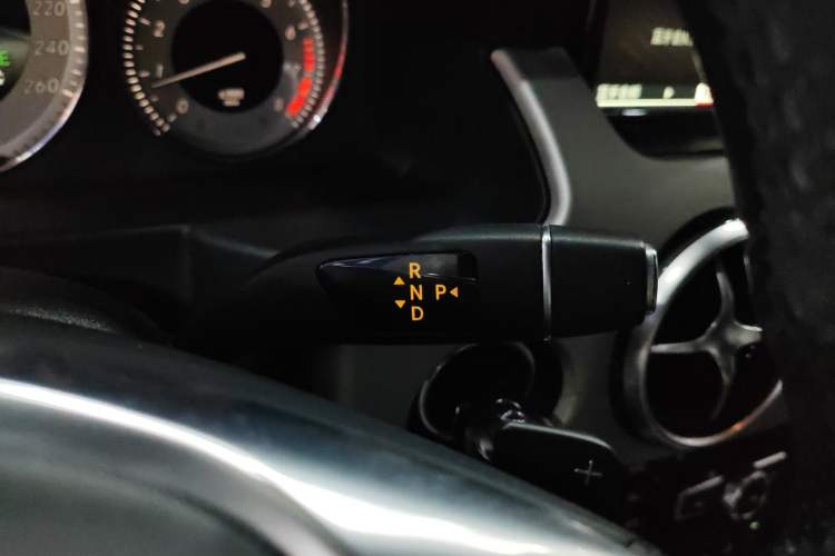 Used Mercedes-Benz GLK-Class 2015 GLK 260 4MATIC Fashion Edition Ultimate Version
