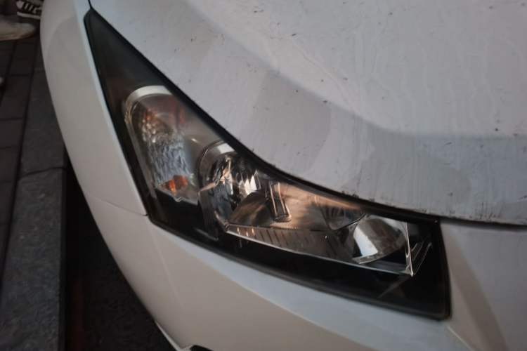 Used Chevrolet Cruze 2015 Hatchback 1.6L Manual Comfort Edition