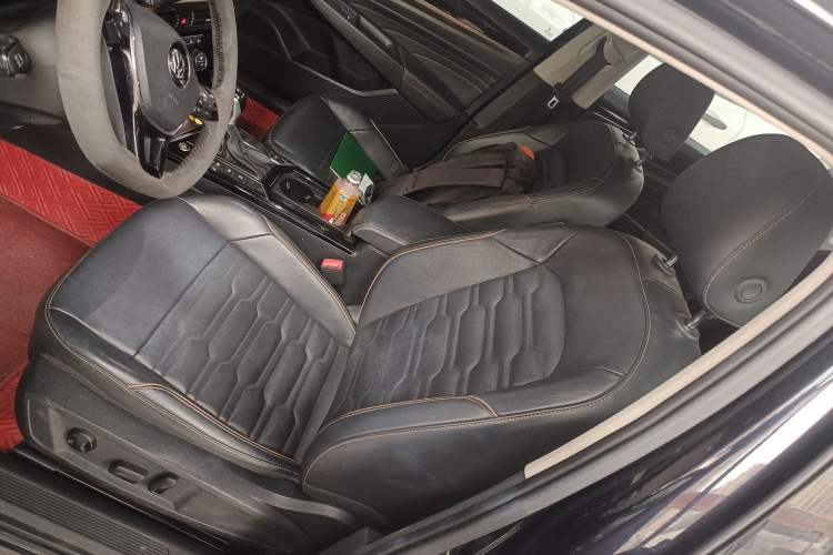 Used Volkswagen Passat 2019 330TSI Elite Edition China VI