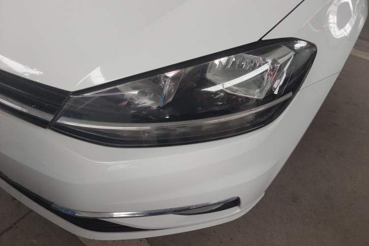 Used Volkswagen Golf 2019 200TSI DSG Comfort Version China VI Standard
