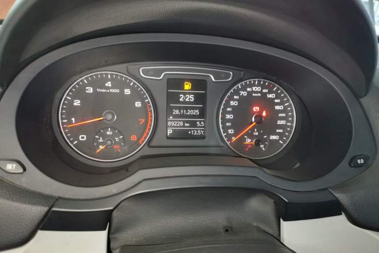 Used Audi Q3 2015 30 TFSI Comfort Model
