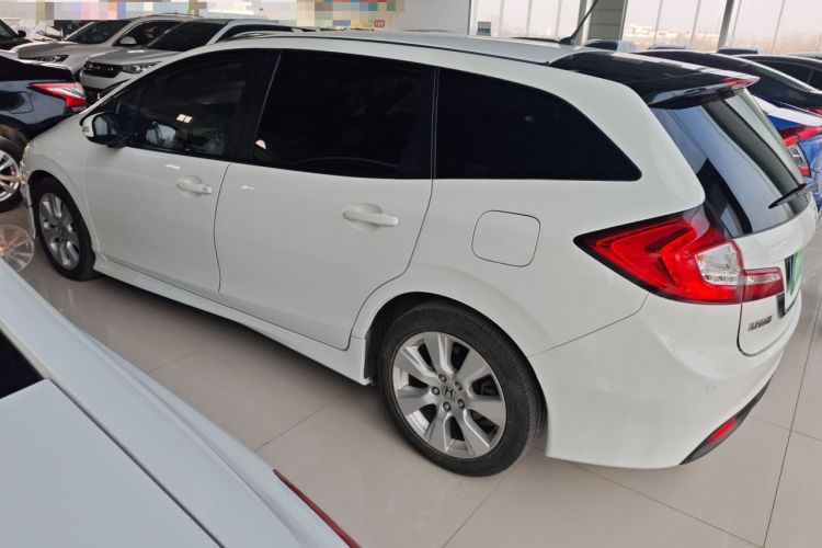 Used Honda Jade 2013 1.8L automatic Comfort version 5 seats
