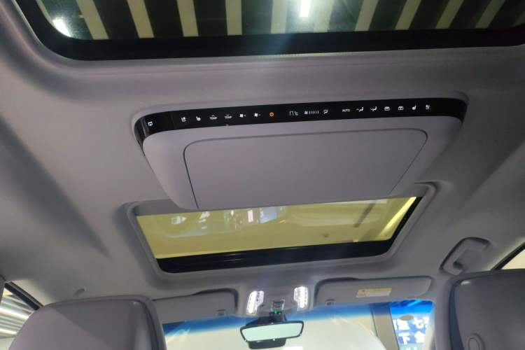 Used Buick GL8 2025 Lu Zun Deluxe Edition
