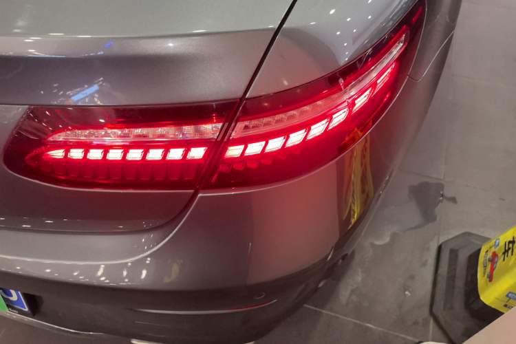 Used Mercedes-Benz E-Class (Import) 2021 E 260 Convertible Coupe