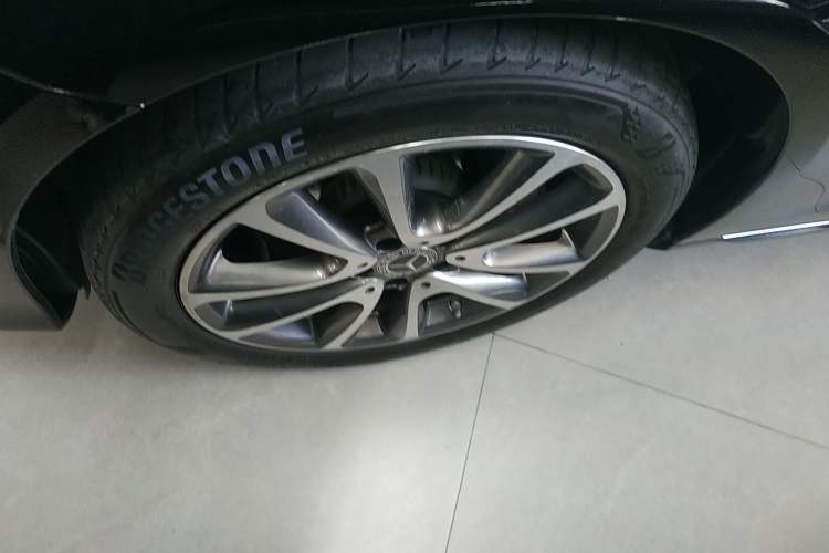 Used Mercedes-Benz E-Class 2019 Facelifted E 300 L Stylish Version
