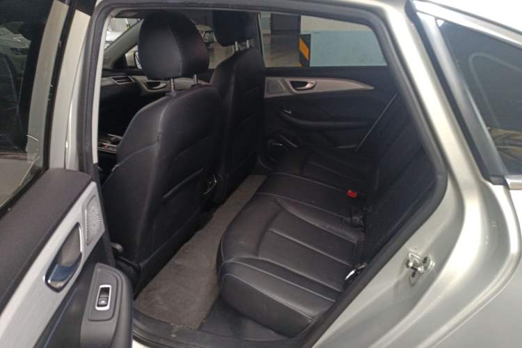 Used  ER6 2020 620 km Smart Edition
