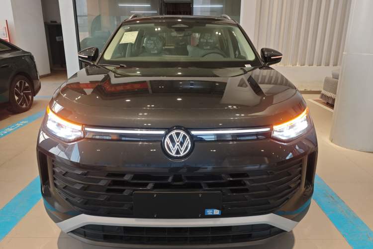 Used Volkswagen Tayron 2025 Tiguan L 330TSI Two-Wheel-Drive Elite