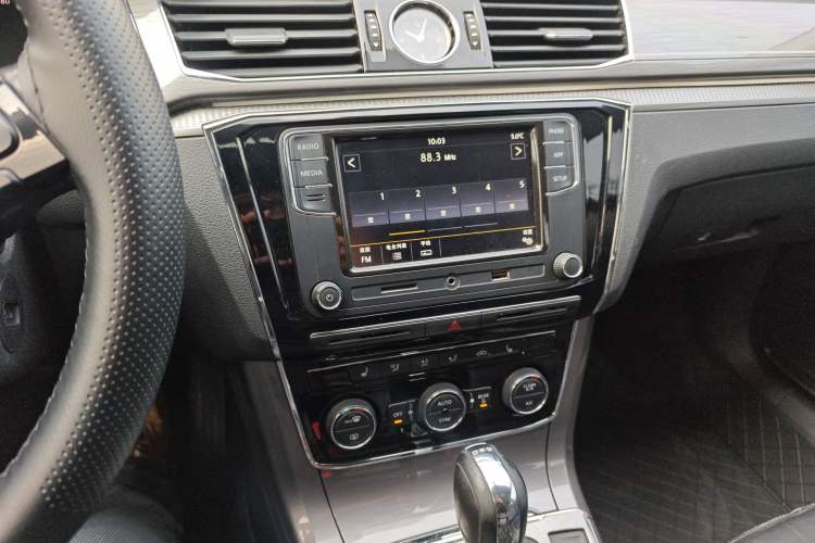 Used Volkswagen Passat 2017 330TSI DSG Luxury Edition