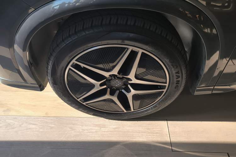 Used  E5 2024 Honor Edition 100KM Premium Model 7 Seats
