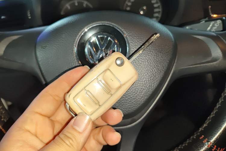 Used Volkswagen Polo 2016 1.4L Manual Fashion Model