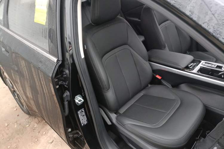 Used Wuling Xingguang 2024 Co-Creation Edition 510 Advanced Model
