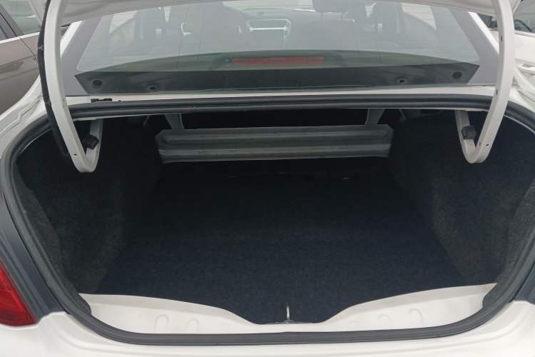 Used Peugeot 301 2016 1.6L Automatic Comfort Edition
