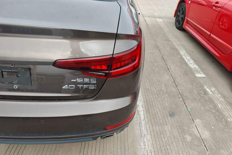 Used Audi A4L 2018 30th Anniversary Edition 40 TFSI Fashion Model