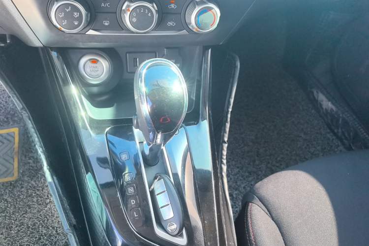 Used Nissan Lannia 2019 1.6L CVT Smart Connect Smart Cool Version China VI Standard
